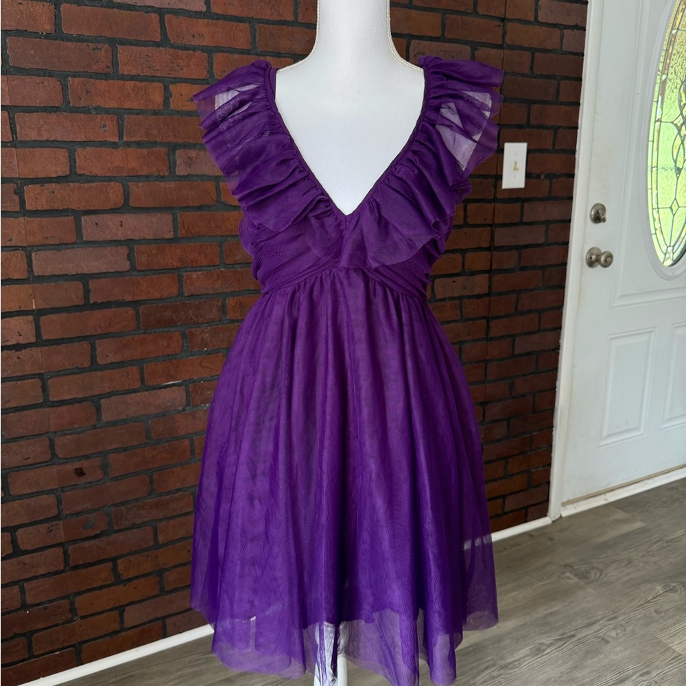 Maeve Anthropologie XS Purple Ruffle V‎ Neck Open Back Mini Dress